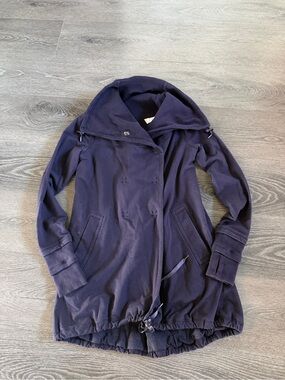lululemon athletica Women Sweater/Wrap